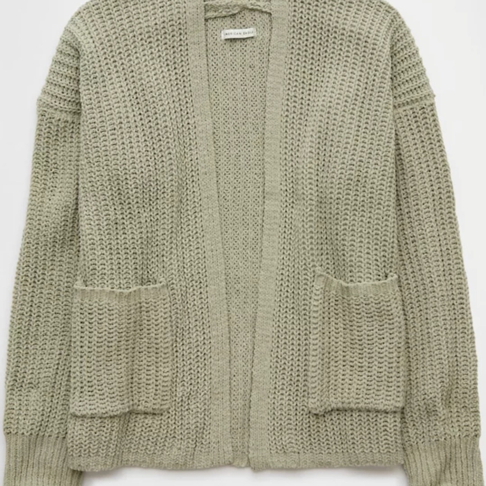 Elegant Knit Cardigan in Soft Green - Picture 4 of 7